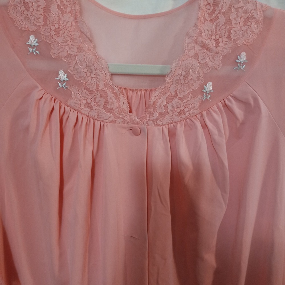 Shadowline Robe M Long Coral Rosebud Lace Classic Silky Elegant Wear 40" Chest